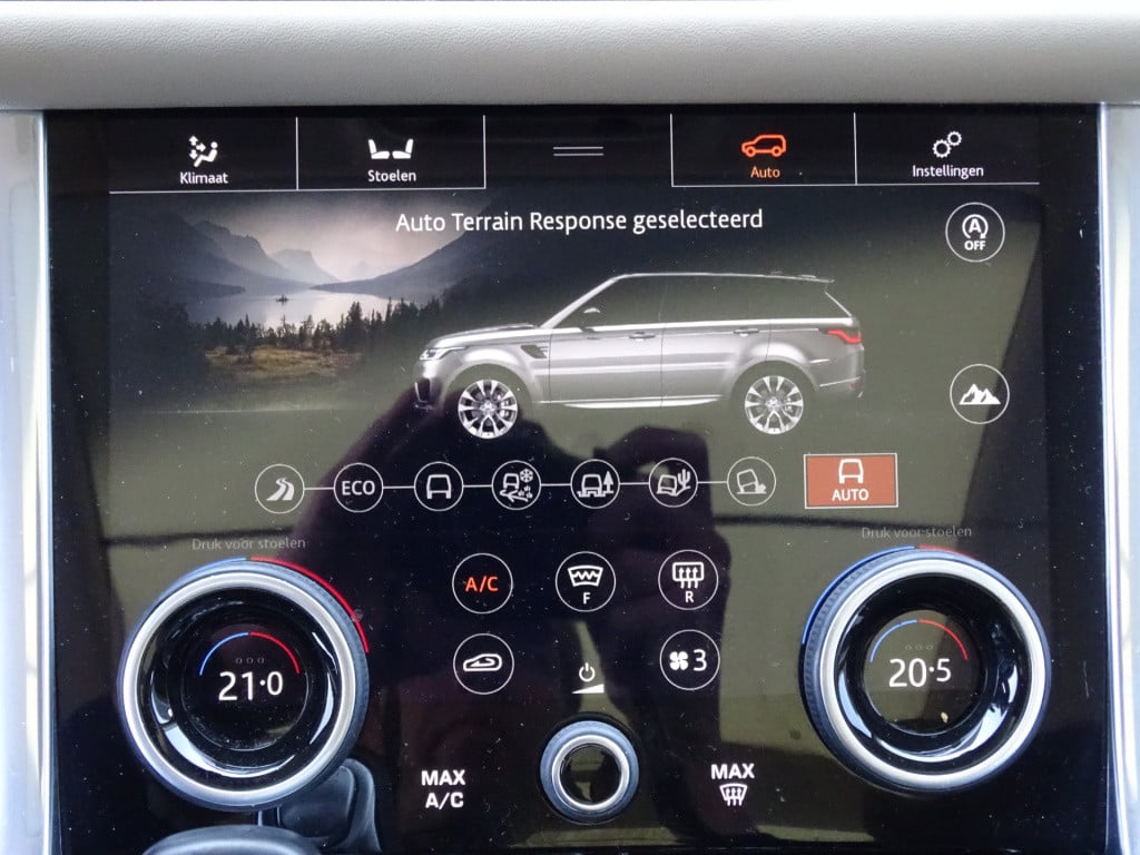 Land Rover Range Rover p400e hse dynamic | hud | matrix led | stoel ventila