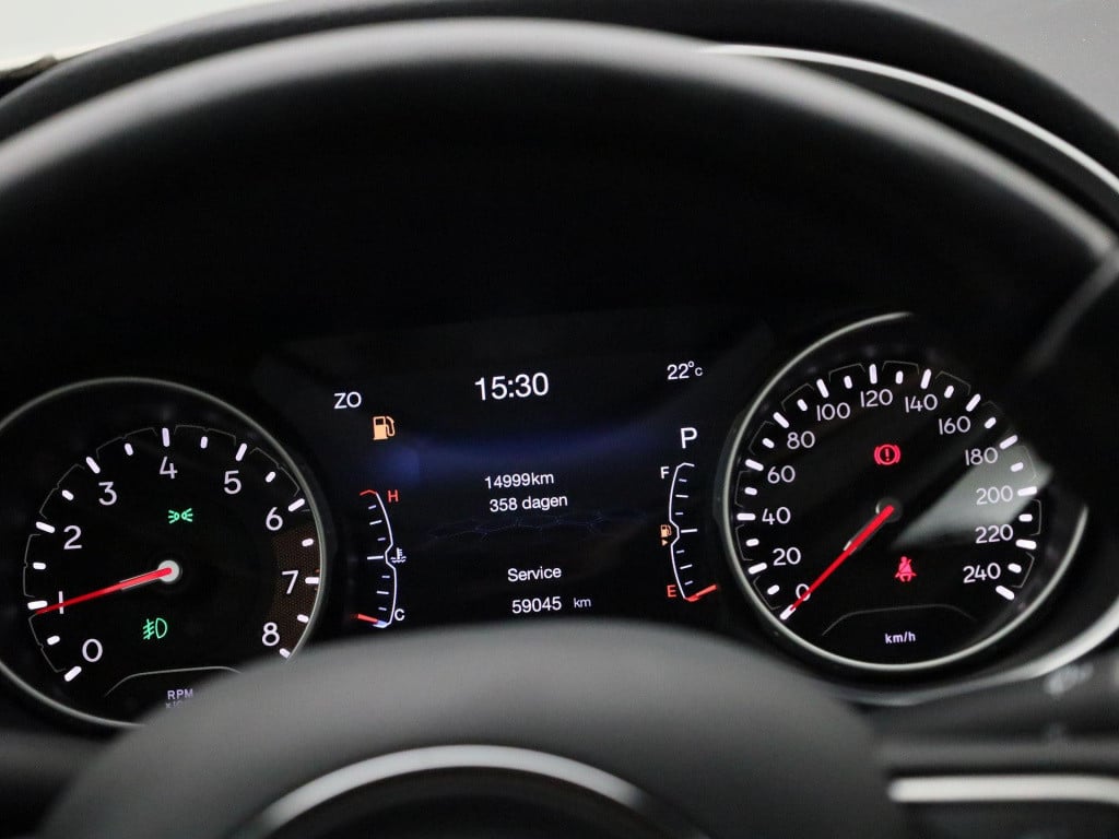 Jeep Compass 1.3t limited | automaat | navigatie | apple carplay / android 