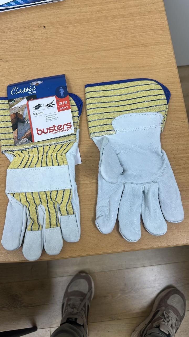 Busters handschoenen