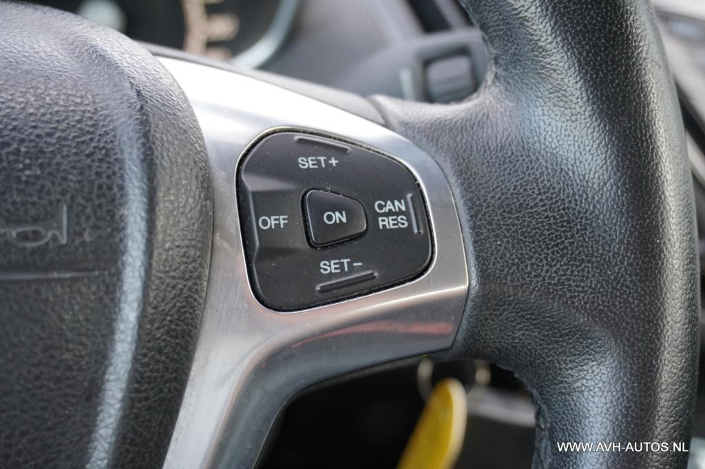 Ford B-max 1.0 ecoboost titanium