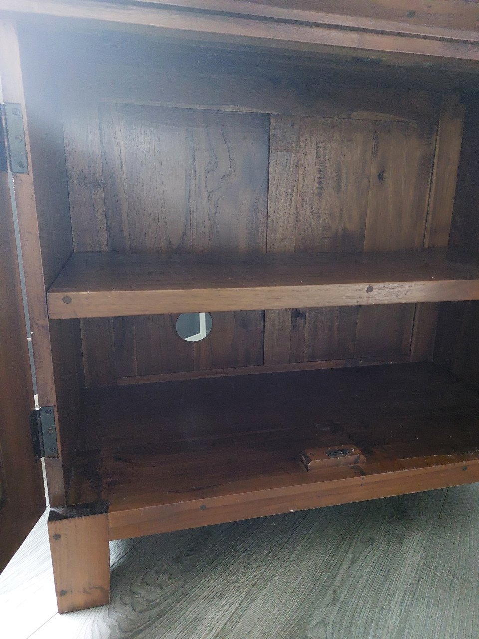 Massief tv kast