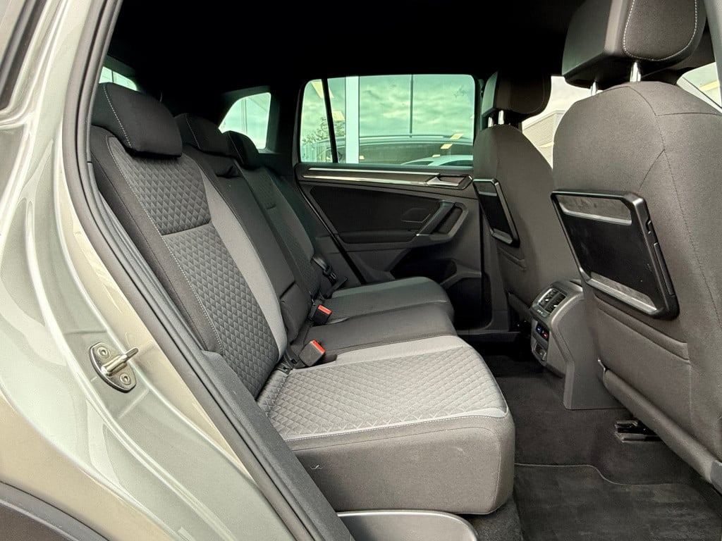 Volkswagen Tiguan 1.4 tsi connected series r line