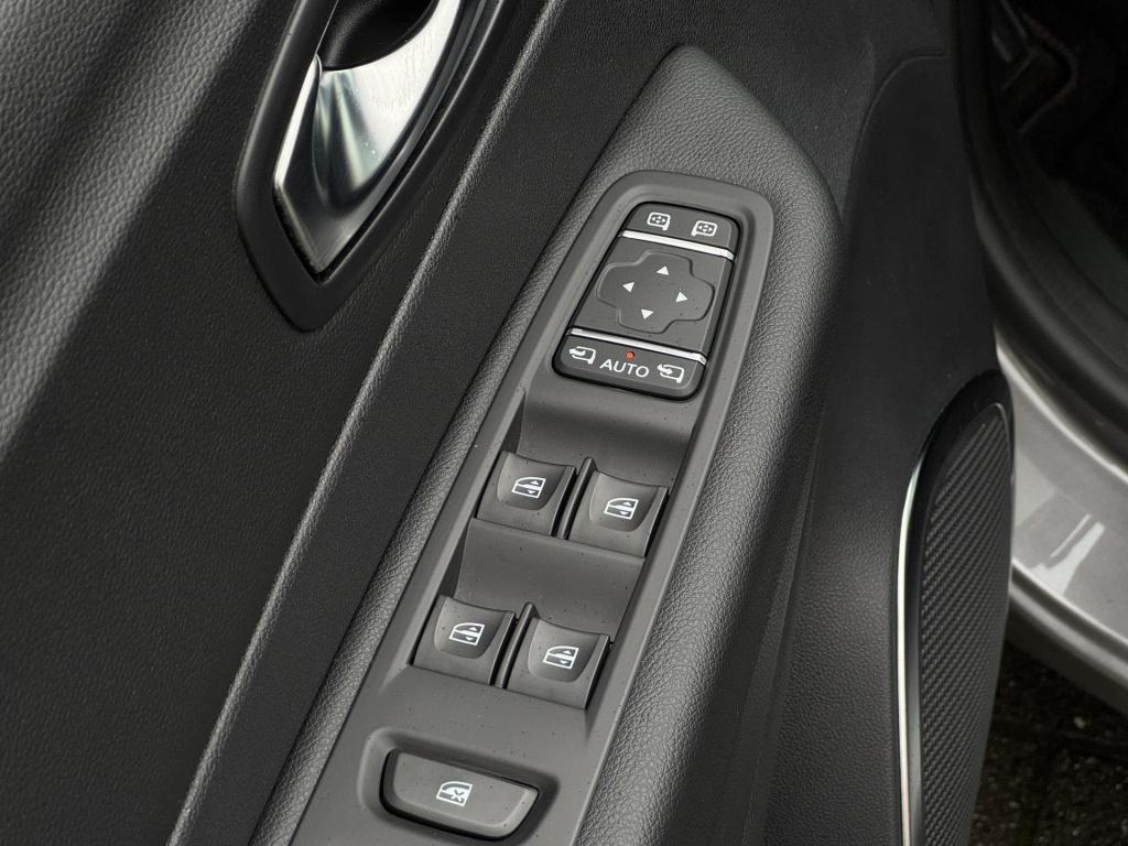 Renault Captur 1.3 tce red edition incl. trekhaak!