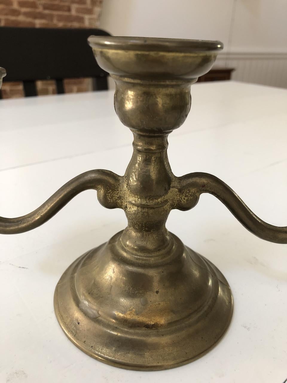 Mooie oude brocante messing kandelaar voor 3 kaarsen