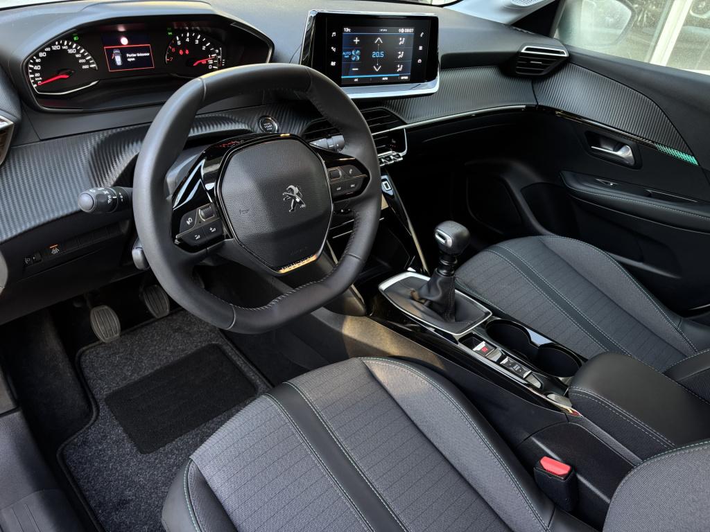 Peugeot 208 allure 1.2-100pk puretech