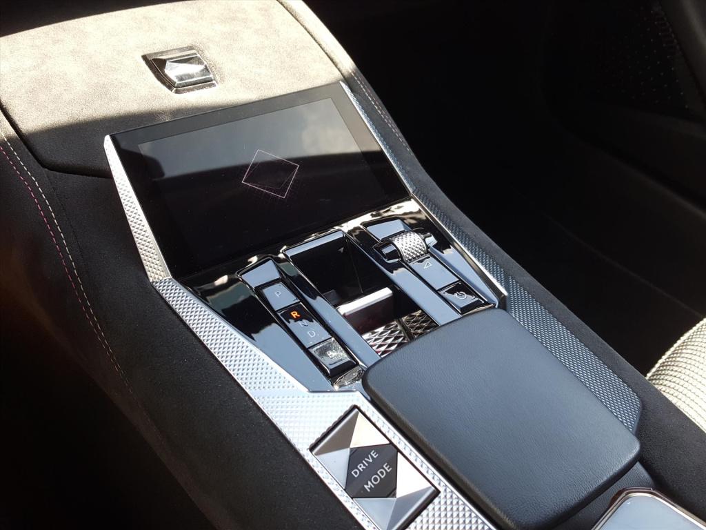Ds Ds 4 1.6 puretech 180pk aut performance line |navi|applecarplay&androida