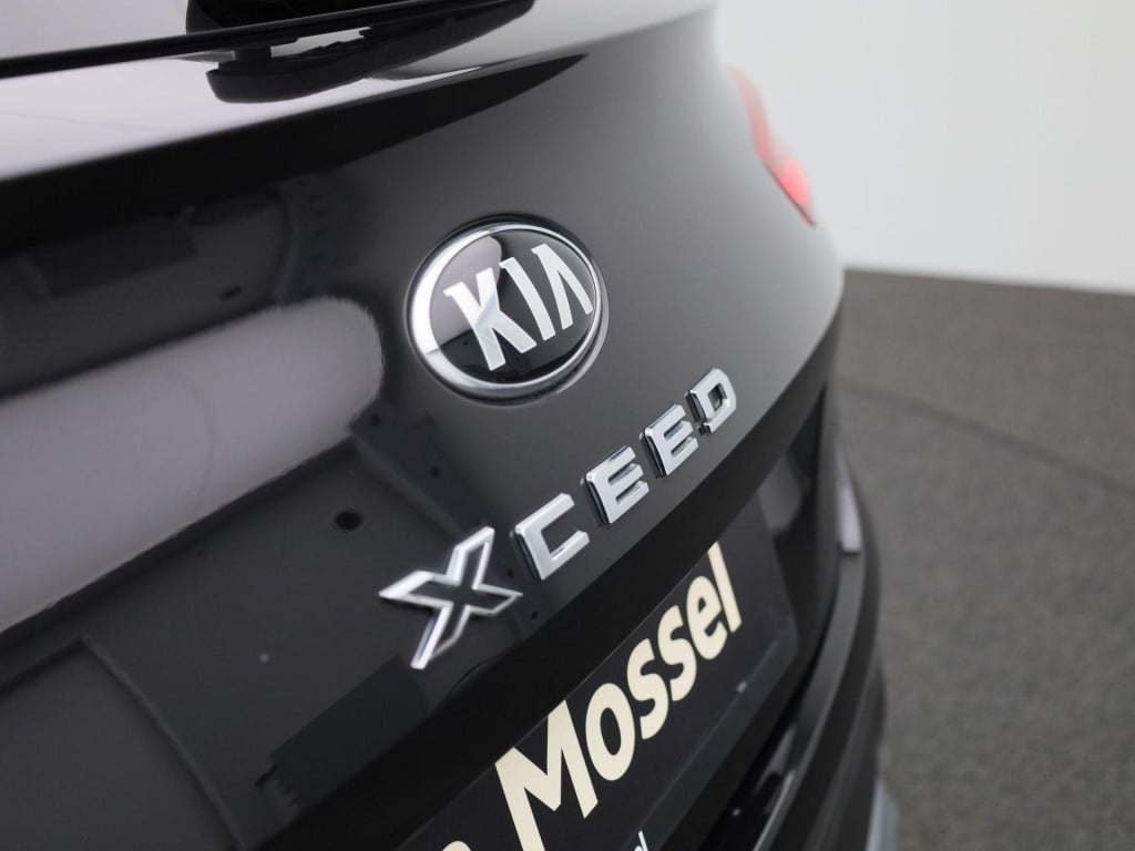 Kia Xceed 1.6 gdi phev executiveline | automaat | panoramadak | navigatie |