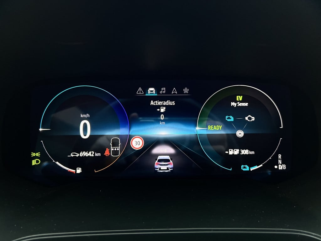 Renault Captur 1.6 e-tech plug-in hybrid 160 intens | camera | dodehoek det