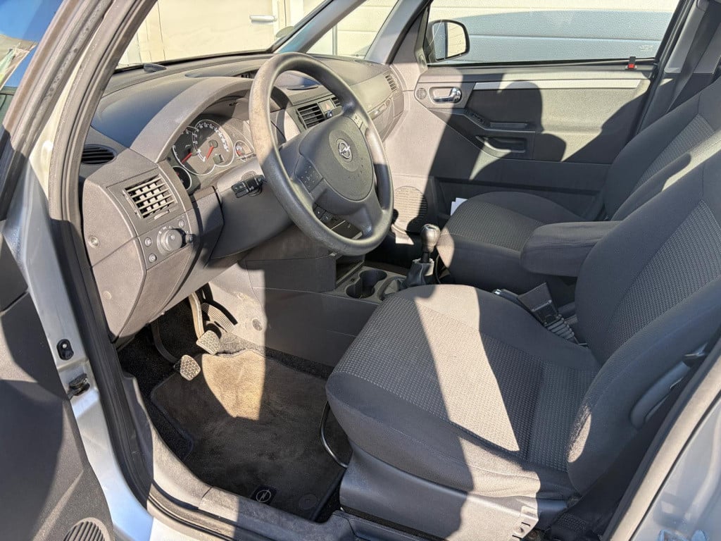 Opel Meriva 1.6-16v temptation/179.000 nap/rijklaar/trekhaak/airco/