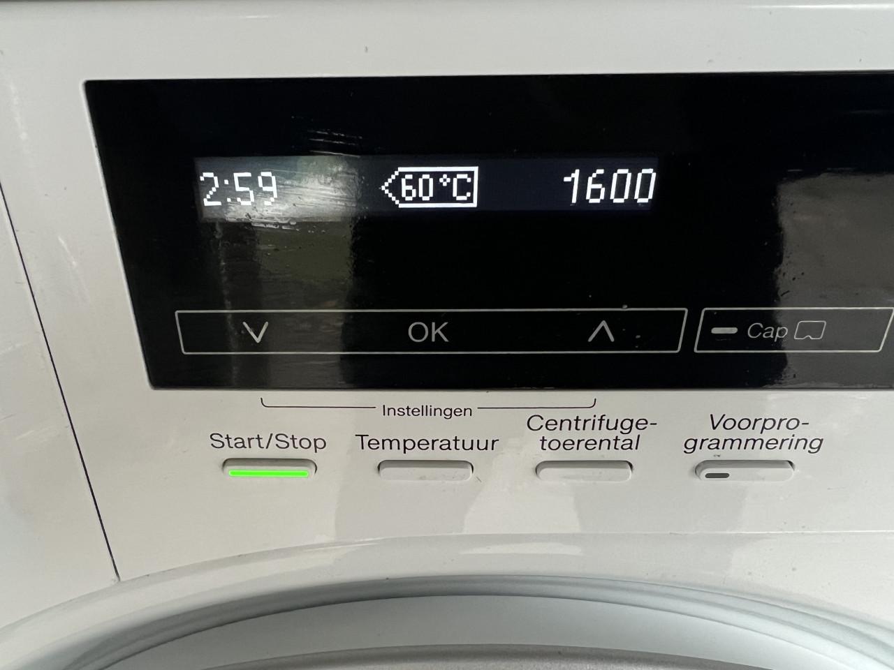 Miele WMB 120 WCS W1 Wasmachine 8 kg. 1600 toren nauwelijks gebruikt