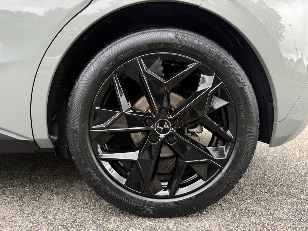 Ds Ds 4 1.2 pt performance line+