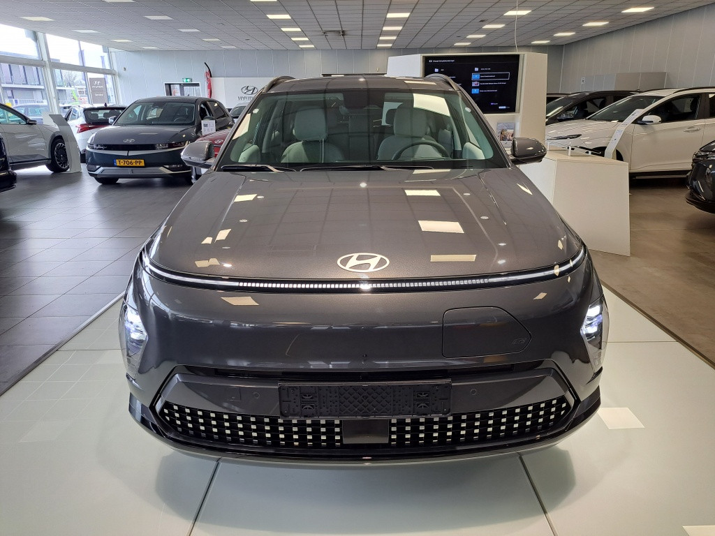 Hyundai Kona electric premium 65.4 kwh | demo voordeel! | snel leverbaar! |