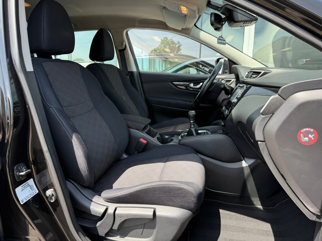 Nissan Qashqai 1.2 connect edition