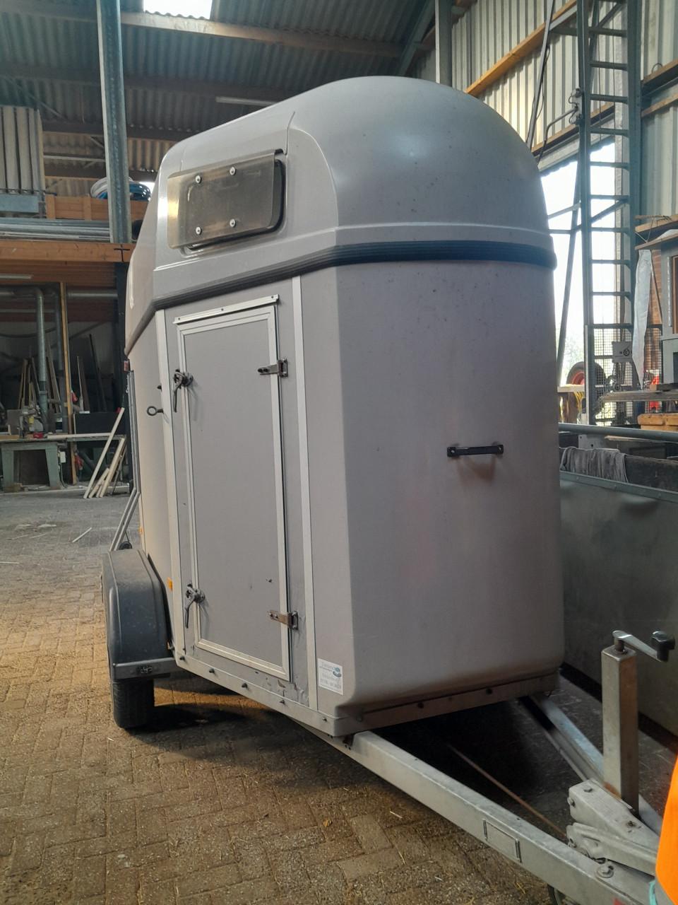 2-paards trailer