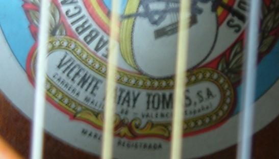 Gitaar  Spanje  goede klank  50 euro incl tas