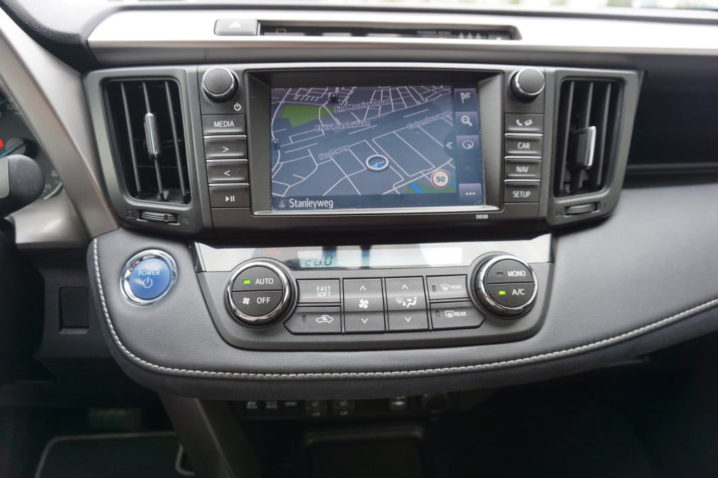 Toyota Rav4 2.5 hybrid awd style - automaat / climate / navi / cruise / ele