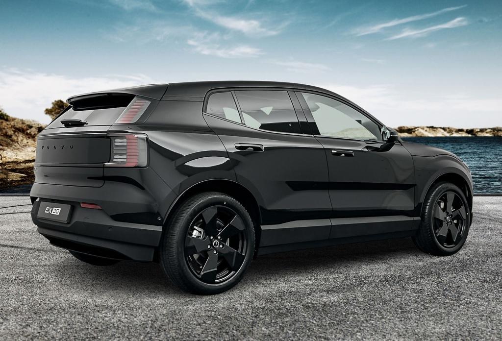 Volvo Ex30 p5 extended range ultra black edition | 272 pk |