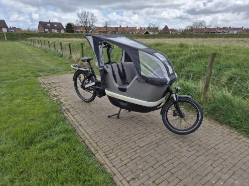 Nette Gazelle Makki Load connect met regenhuif en extra bankje!