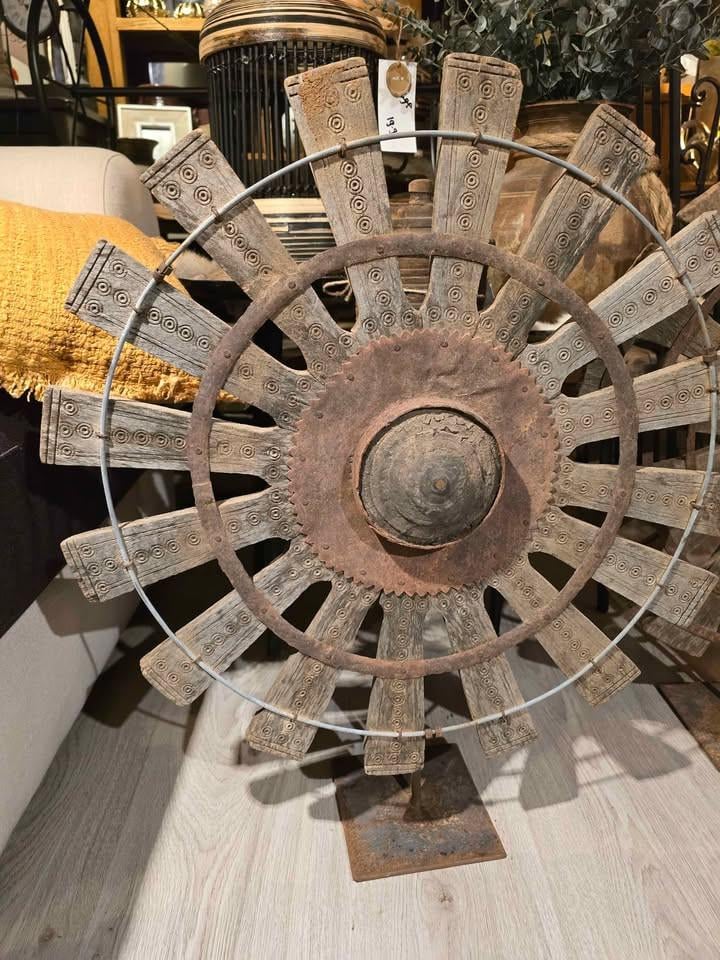 HEEL VEEL ITEMS IN STOER EN SOBER BIJ 3Z FACTORY ARNEMUIDEN, EN HEEL VEEL