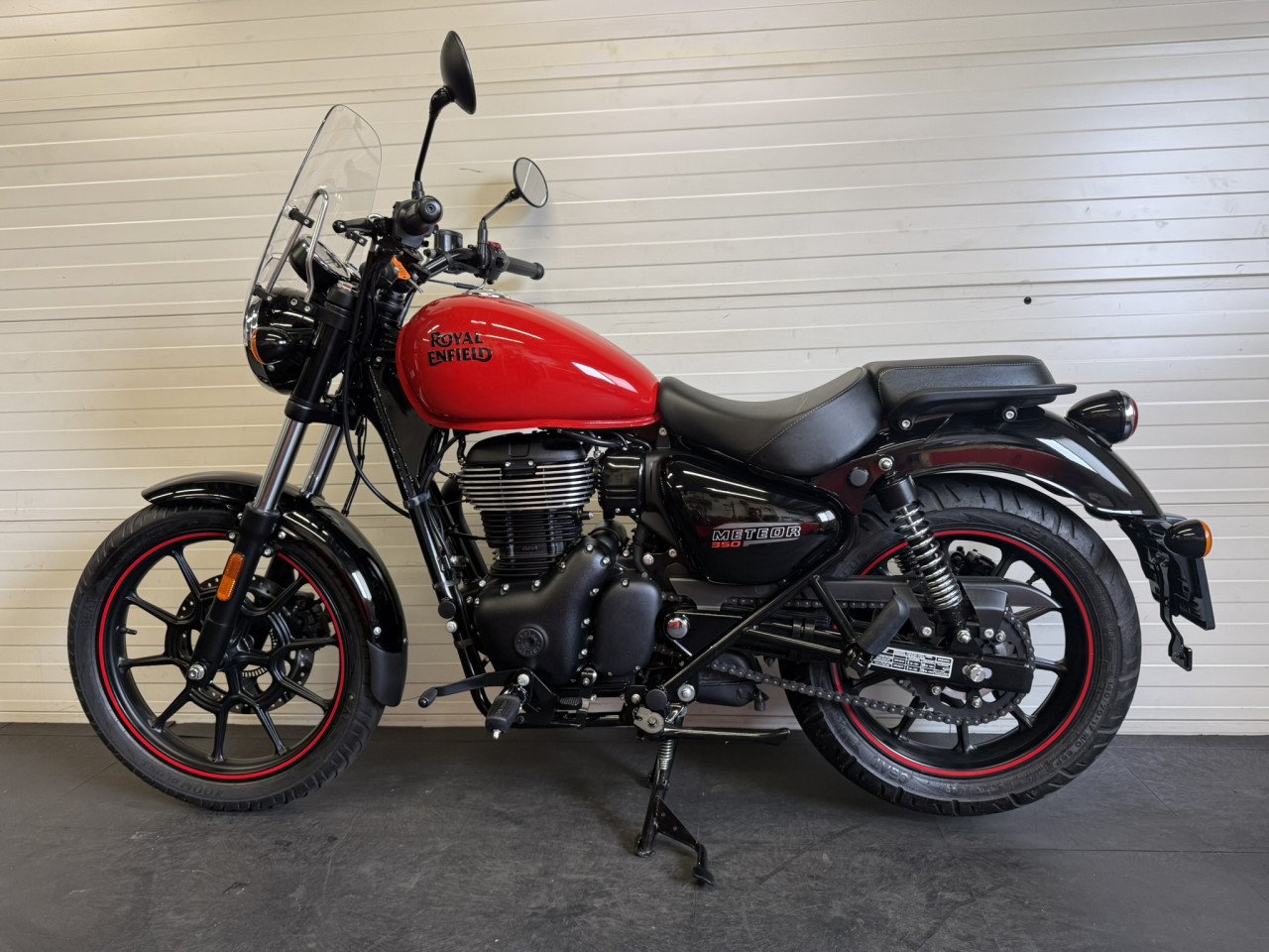 Gave en jonge Royal Enfield Meteor 350 slechts 1300km!