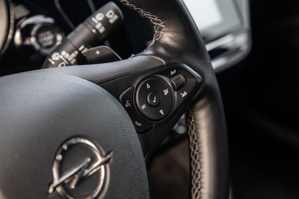 Opel Corsa 1.2 turbo gs black line / apple carplay / automaat / 360 camera 