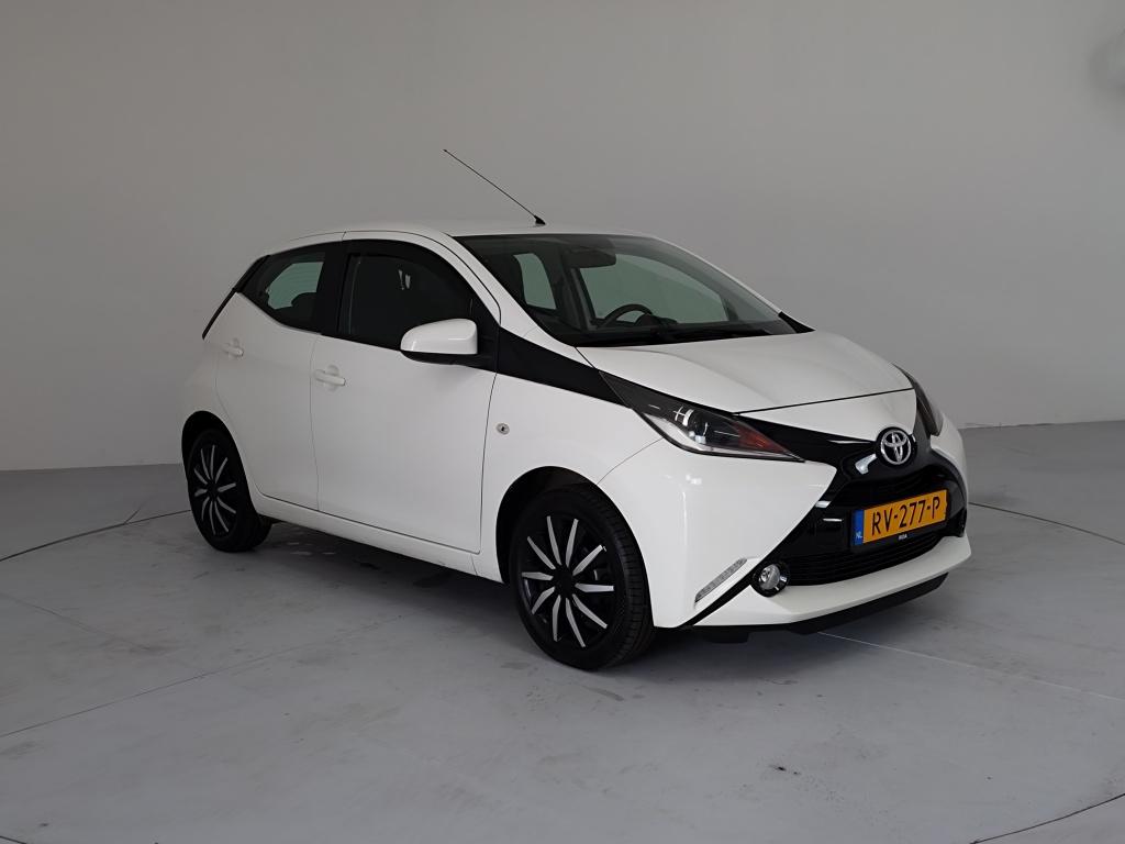Toyota Aygo 1.0 vvt-i x-play|afneembare trekhaak|cruise control