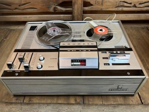 Vintage Grundig TK 141 bandrecorder