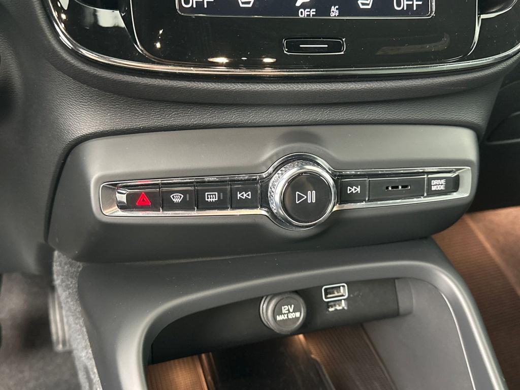 Volvo XC40 t5 262pk recharge r-design| camera| keyless| dab+