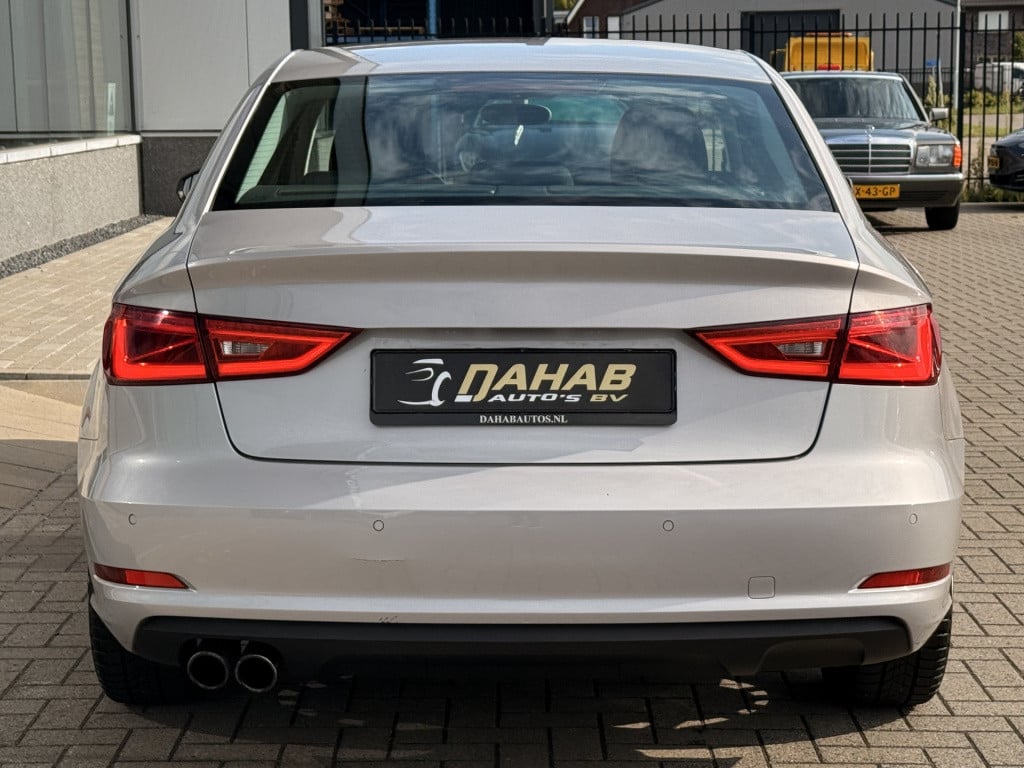 Audi A3 limousine 1.4 tfsi ambiente pro line | stoelverwarming | parkeersen