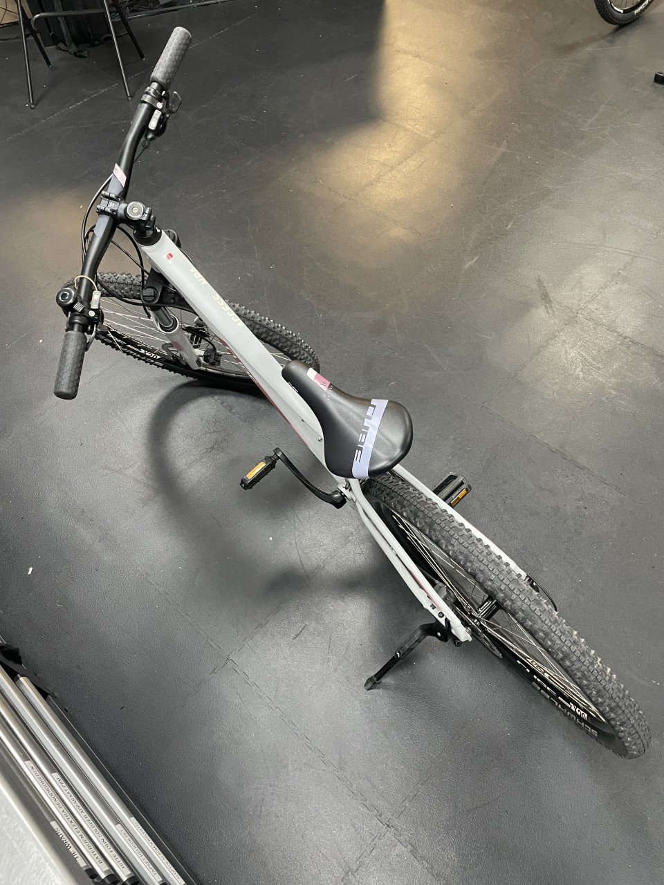 Cube Access Hpa Mountainbike 27,5 zeer nette staat !!