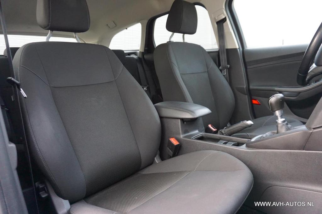 Ford Focus wagon 1.0 lease edition