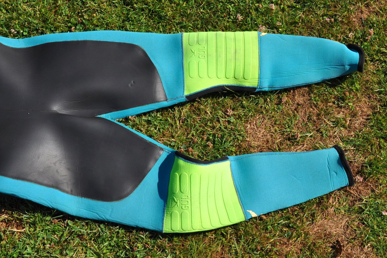 2x Wetsuit (maat M en S)
