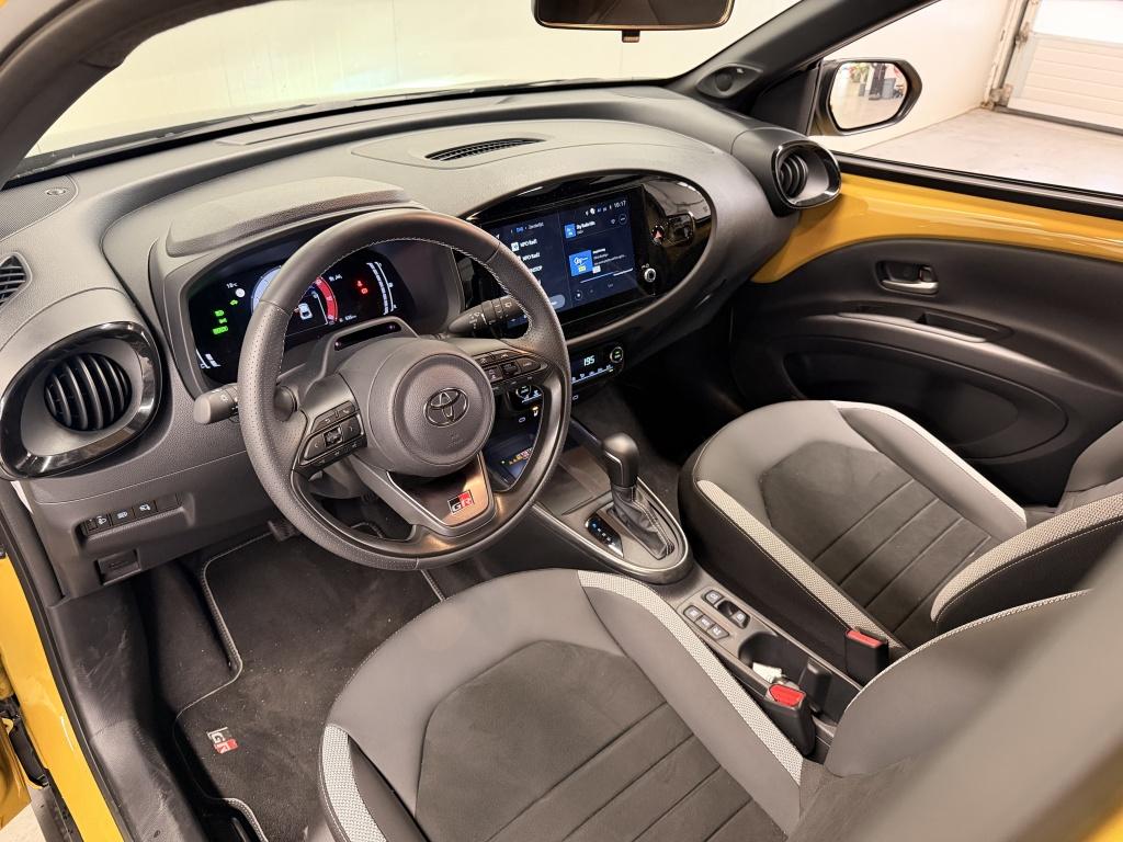 Toyota Aygo x hybrid 115 gr sport