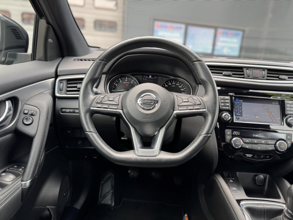 Nissan Qashqai 1.2 tekna + | trekhaak | panoramadak | nappa leder | bose au