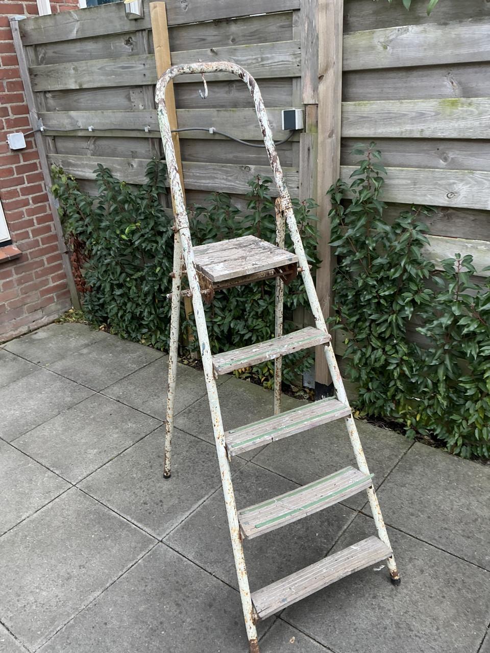 OUDE BRABANTIA HUISHOUDTRAP