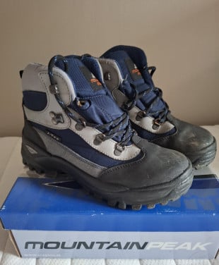 Wandel-/ bergschoenen maat 37
