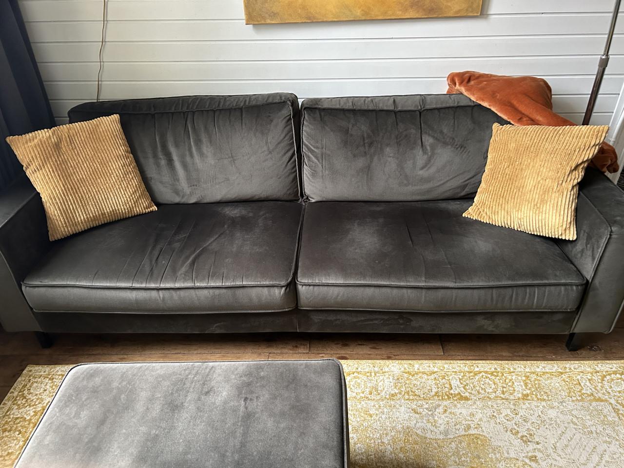 3 Zits Bank met Hokker