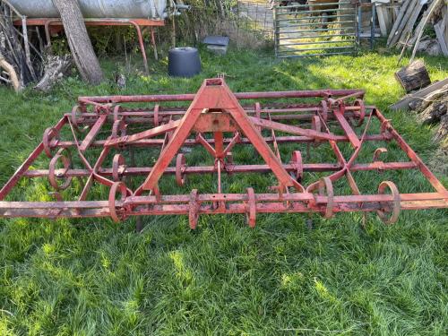 Triltand cultivator