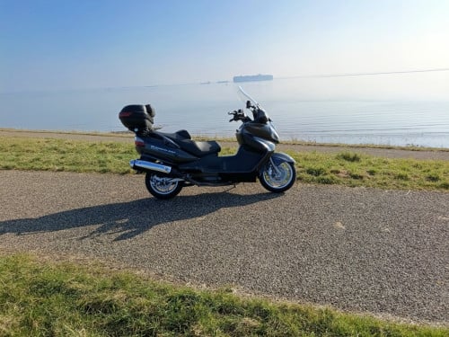 Suzuki Brugman 650 cc