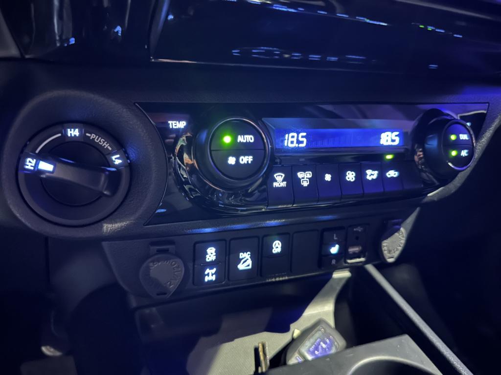 Toyota Hilux 2.8 d-4d xtra cab invincible *leer*camera*navi*carplay*