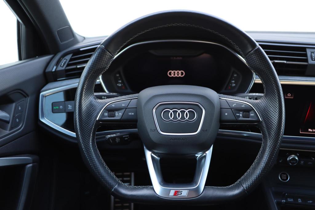 Audi Q3 sportback 45 tfsi e s edition 245pk s tronic | soh 93,7% |