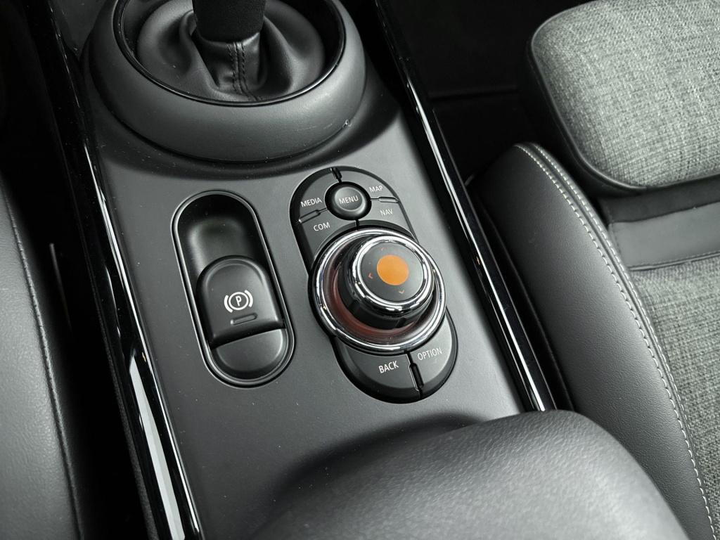 Mini Clubman mini 1.5 cooper richmond park edition | automaat | lmv | half 