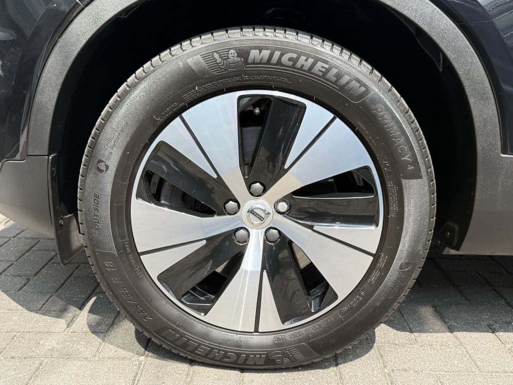 Volvo XC40 t4 211pk recharge inscription exp| panodak| camera| stoel+stuur.