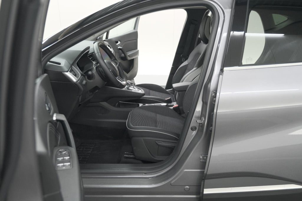 Renault Captur mild hybrid 140 edc techno | camera | 9.3 inch scherm | appl