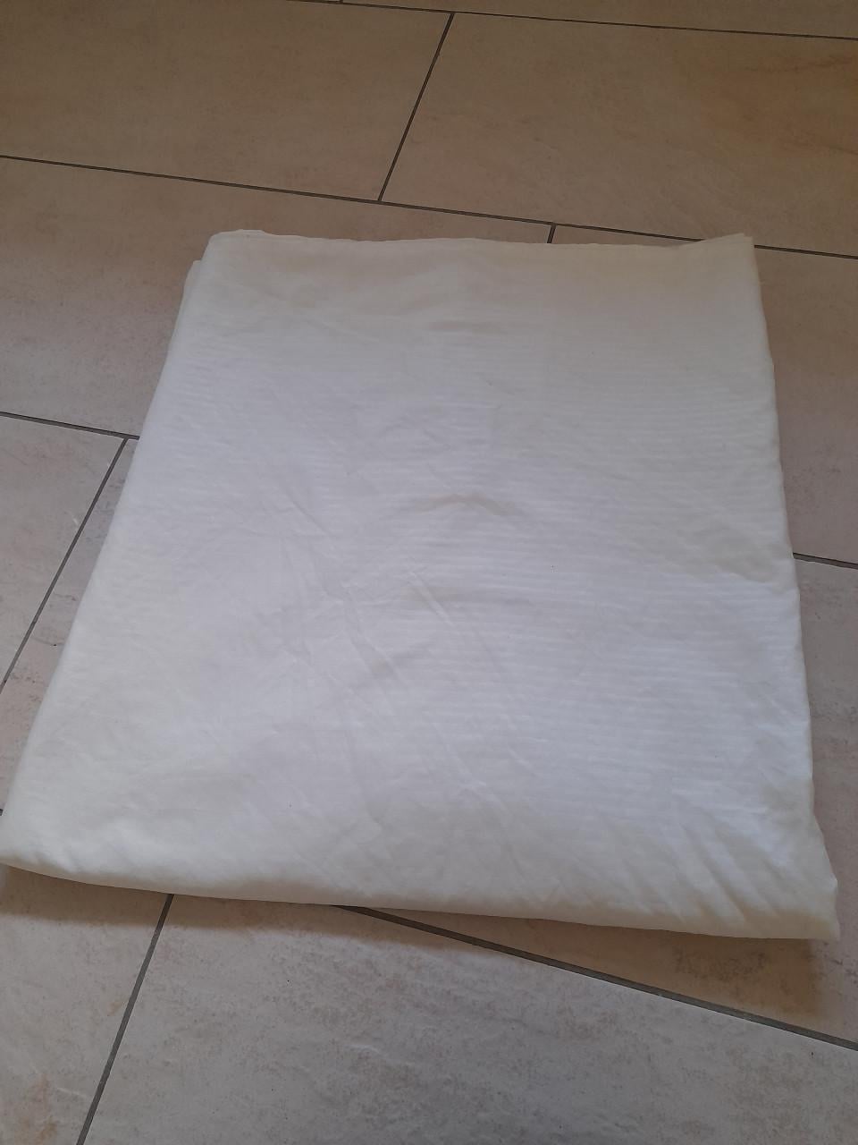 Diverse Dekbed overtrekken  220 x 220 (in goede staat )