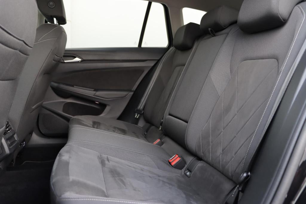 Volkswagen Golf variant 1.0 etsi life business 110pk dsg7