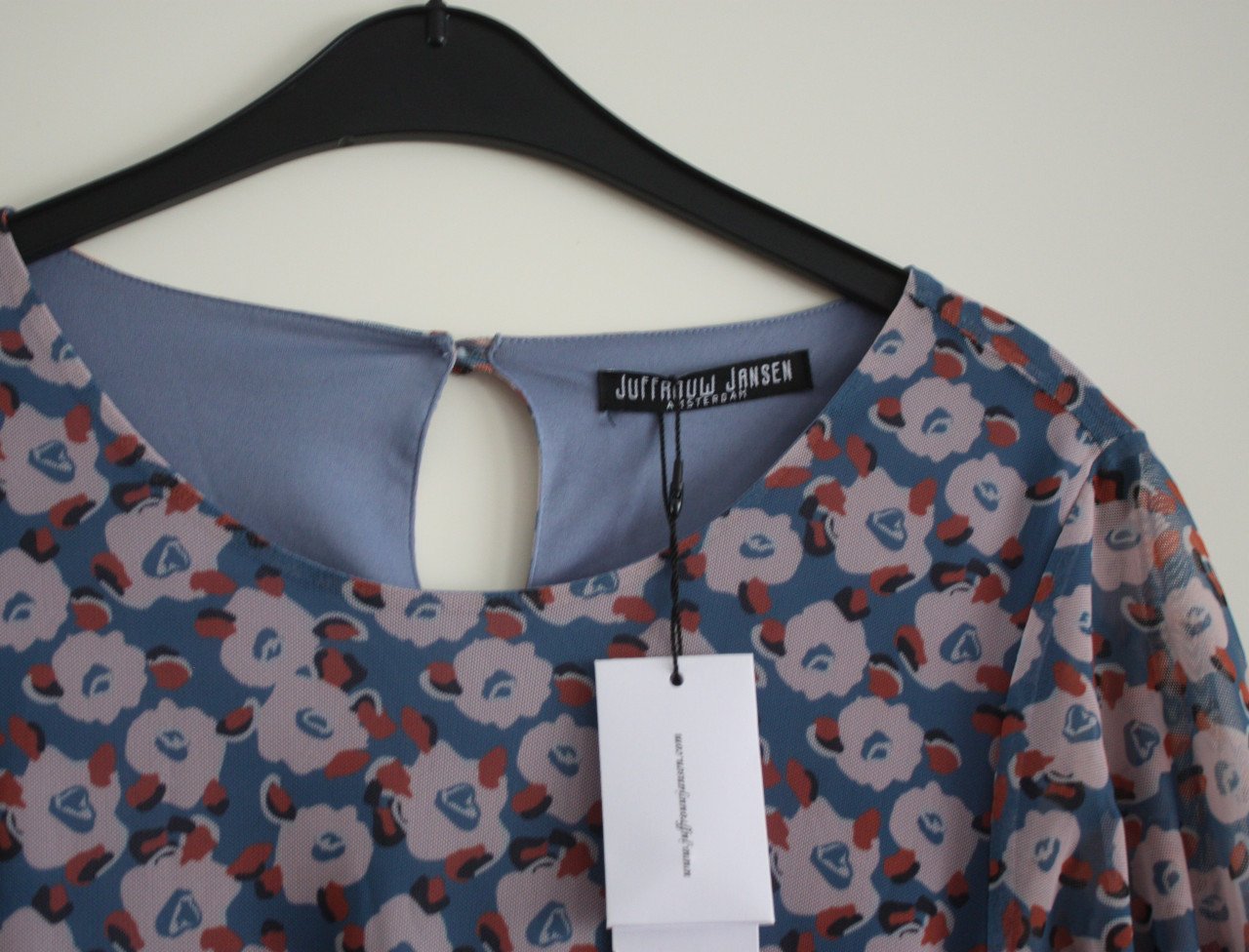 Nieuwe lange jurk licht blauw met bloemen print maat m