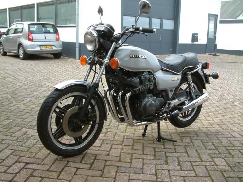 Honda 750 K  60000 km    bouwjaar  1980