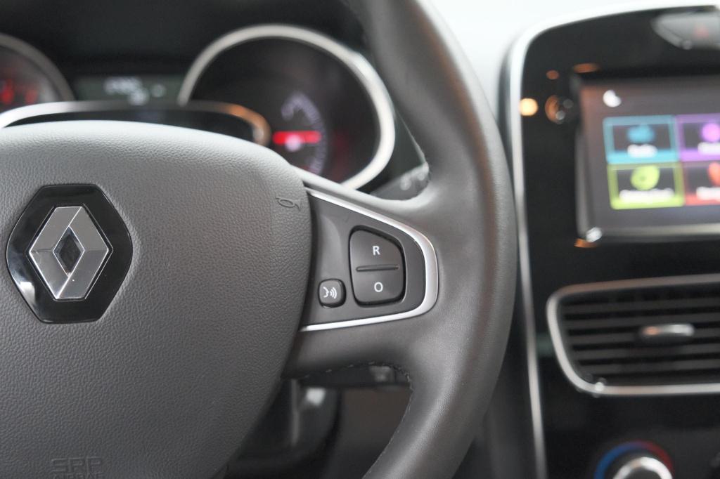 Renault Clio tce 90 limited | trekhaak | parkeersensoren | navigatie