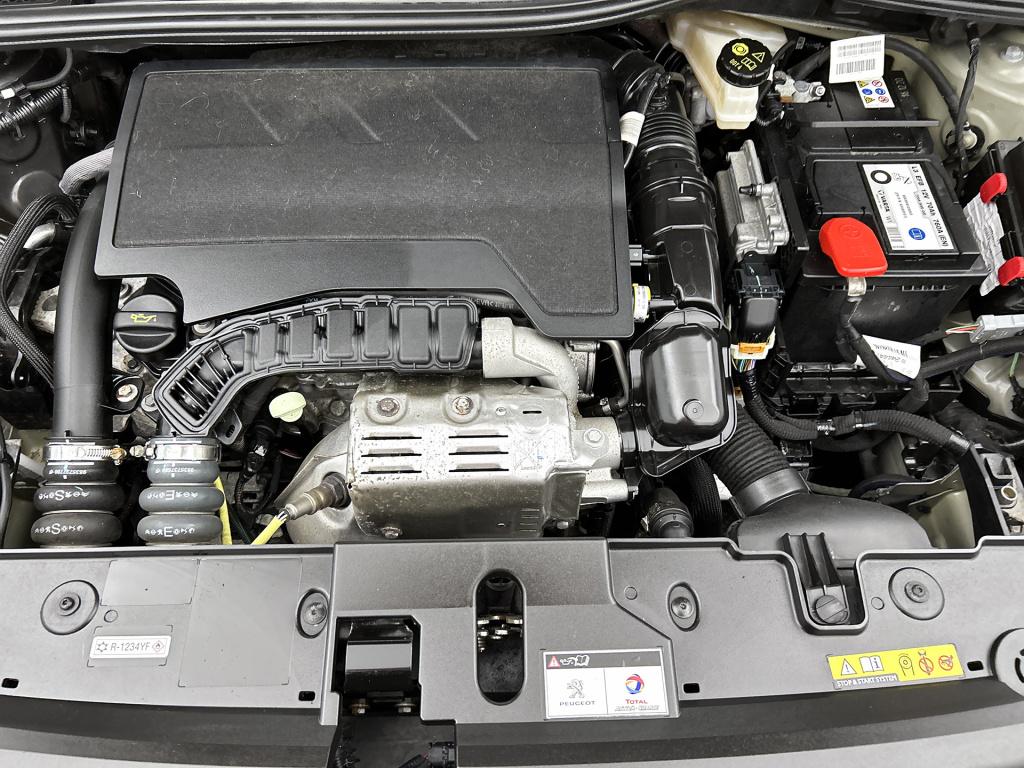 Peugeot 208 100 pk allure pack | rijklaar | keyless entry | camera | apple 